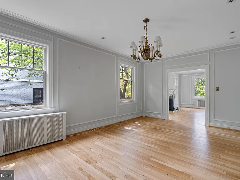3313 Cleveland Ave NW — Photo 23