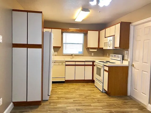 1840 Bachman Way — Photo 5