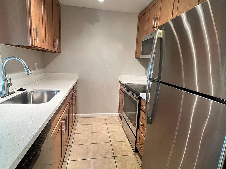 12527 Roosevelt Way NE — Photo 18