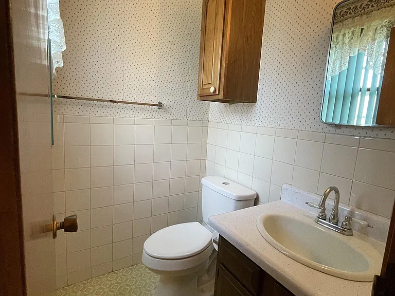 1608 Mitchell Dr — Photo 11
