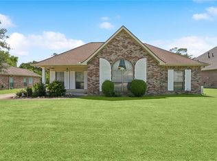 11396 Autumn Brook Dr, Ponchatoula, LA 70454