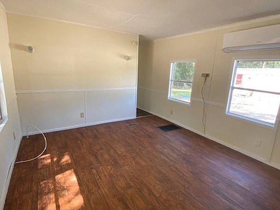 2nd image of 4502 E Old Marion Hwy #19A