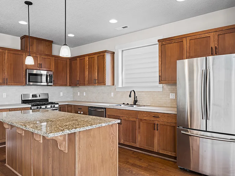 15079 NW Rossetta St — Photo 2