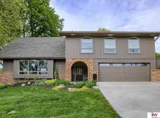 517 Martin Dr N, Bellevue, NE 68005