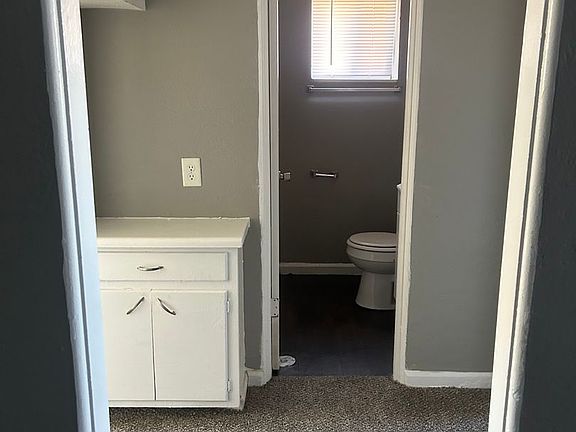 5th image of 1048 Forest Ct APT 6