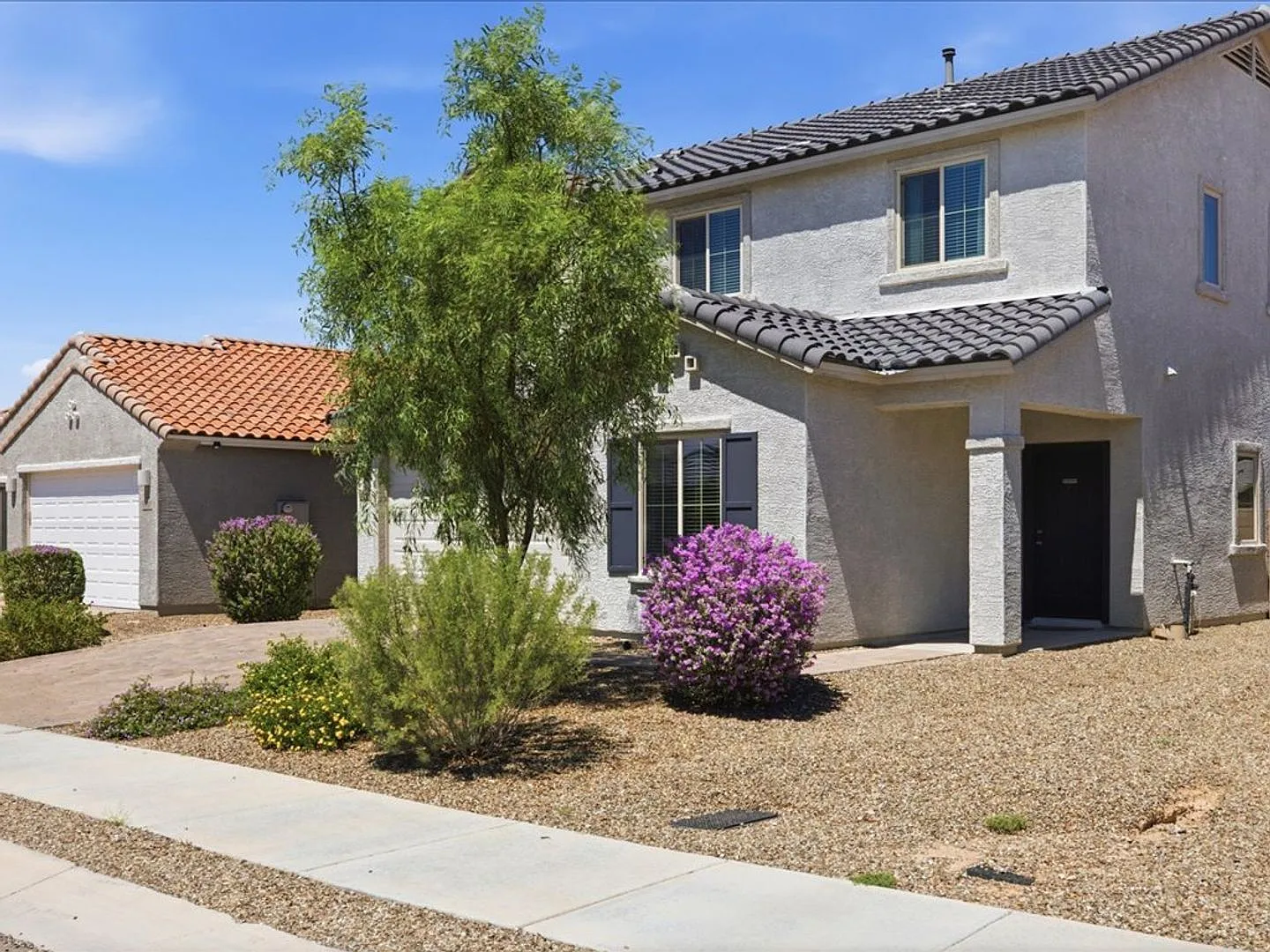 Spacious Two-Story 4-Bedroom Home with Community Amenities! — Photo 3