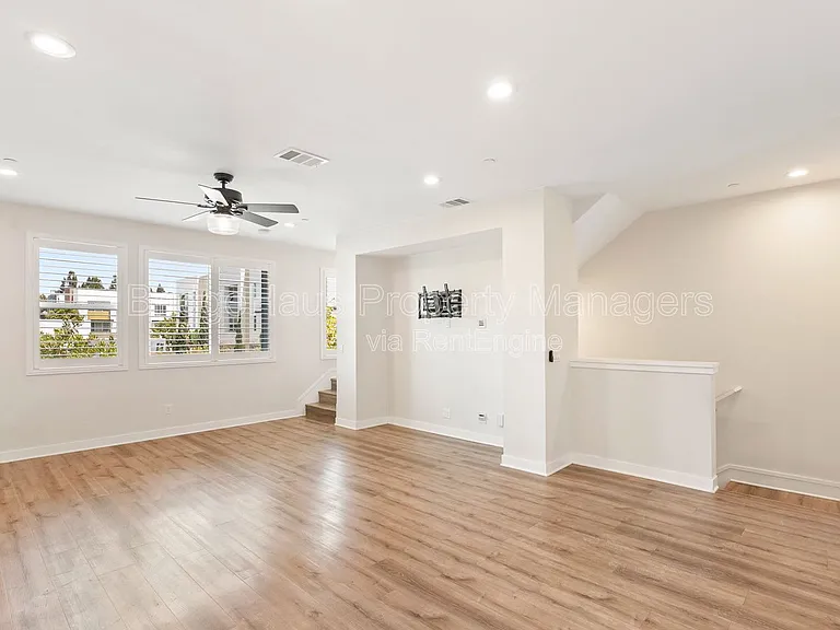 721 Shoreline Rd — Photo 14