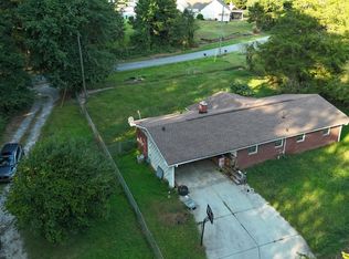 2204 Oakland Dr, Lawrenceville, GA 30044
