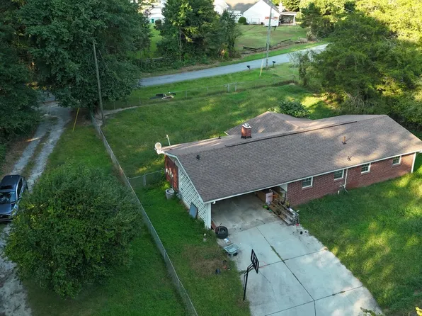 2204 Oakland Dr, Lawrenceville, GA 30044