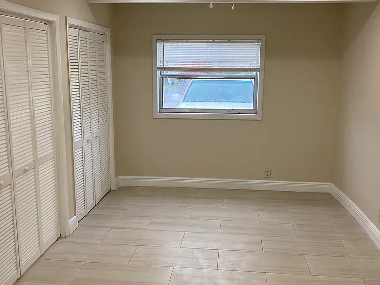 1648 NE 31st Ct — Photo 5