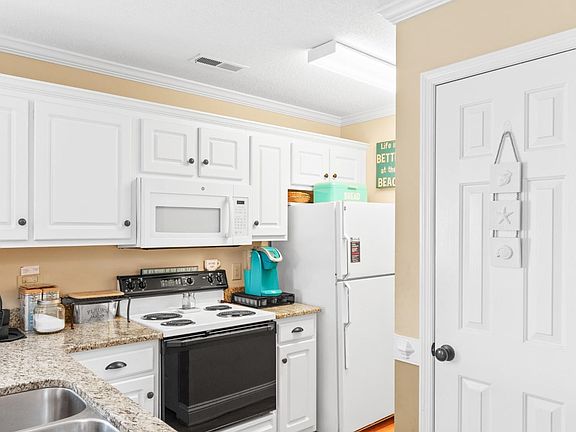 4th image of 203 Landing Rd. #C