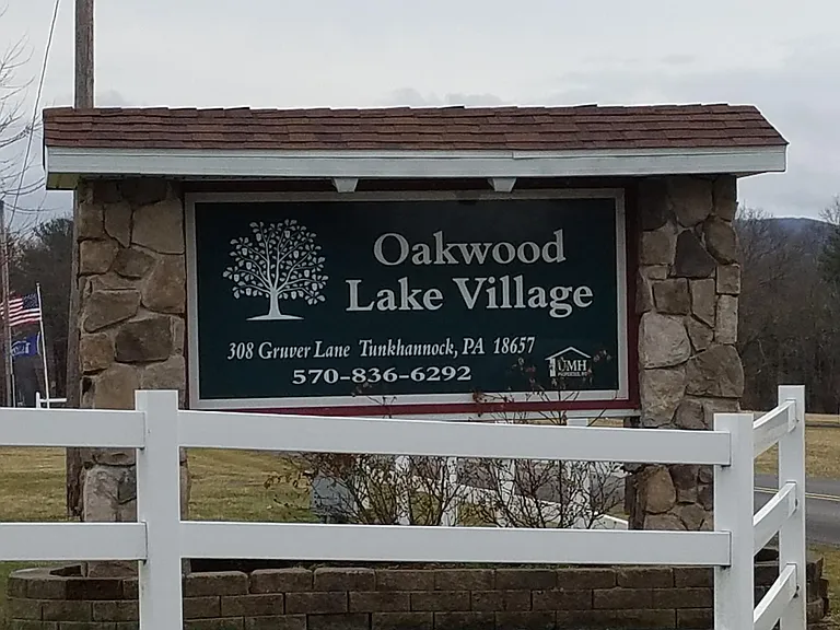 Oakwood Lake Village — Photo 8
