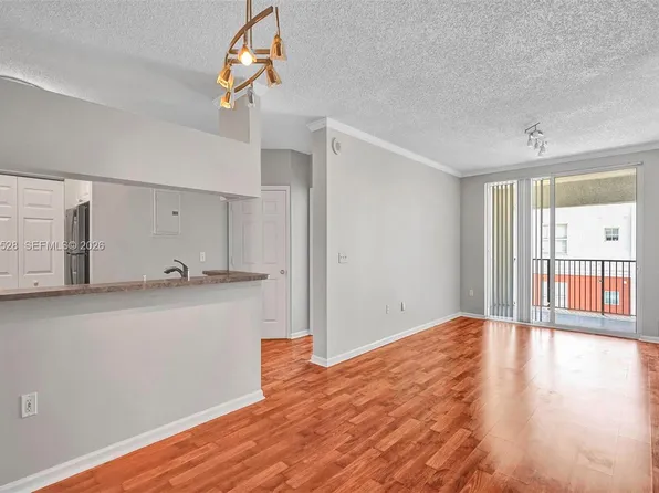 17150 N Bay Rd APT 2802, Sunny Isles Beach, FL 33160