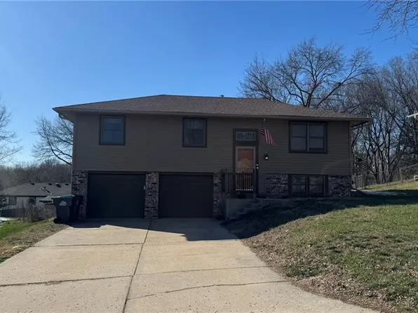 1909 SE Abbey St, Blue Springs, MO 64014