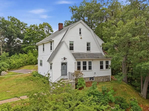 29 Park St, Melrose, MA 02176