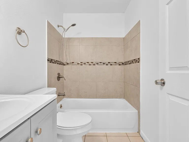 11225 W Atlantic Blvd #306 — Photo 49