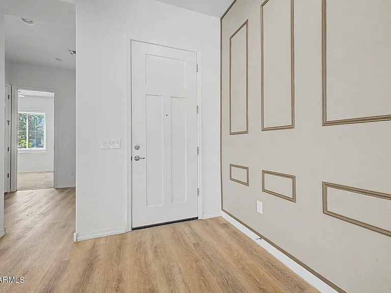 20523 W Rosewood Ln — Photo 3