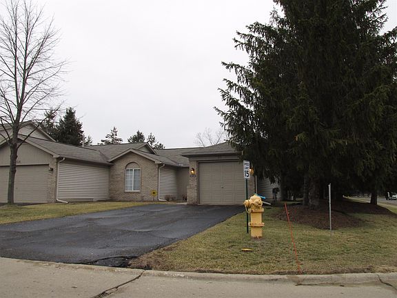 4th image of 36536 Deerhurst N #45