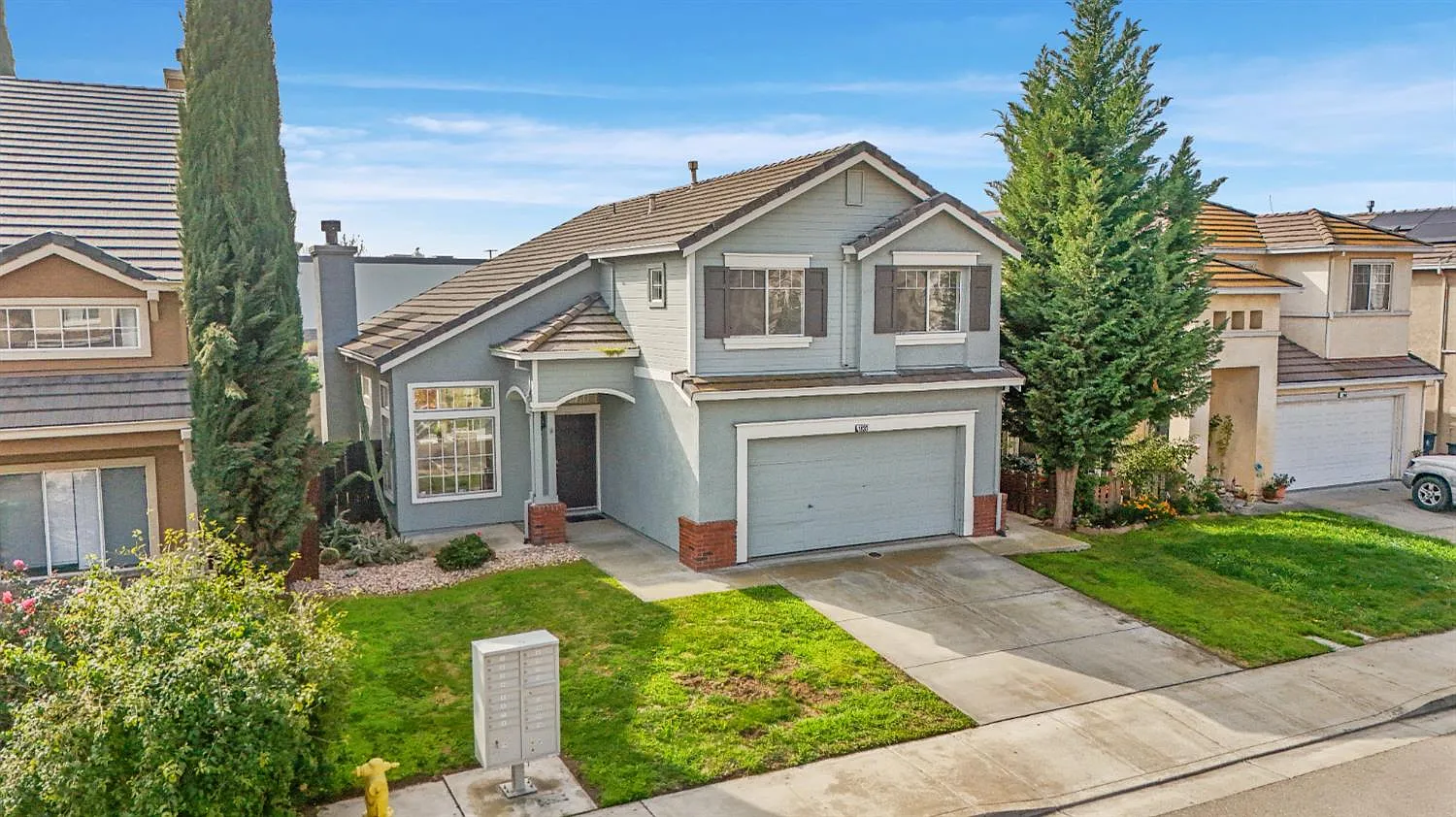 1830 Laurelgrove Ln photo 1