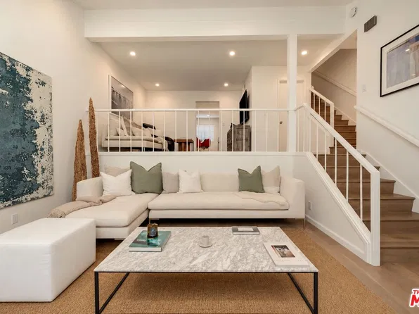 13011 Mindanao Way Unit 4, Los Angeles, CA 90292
