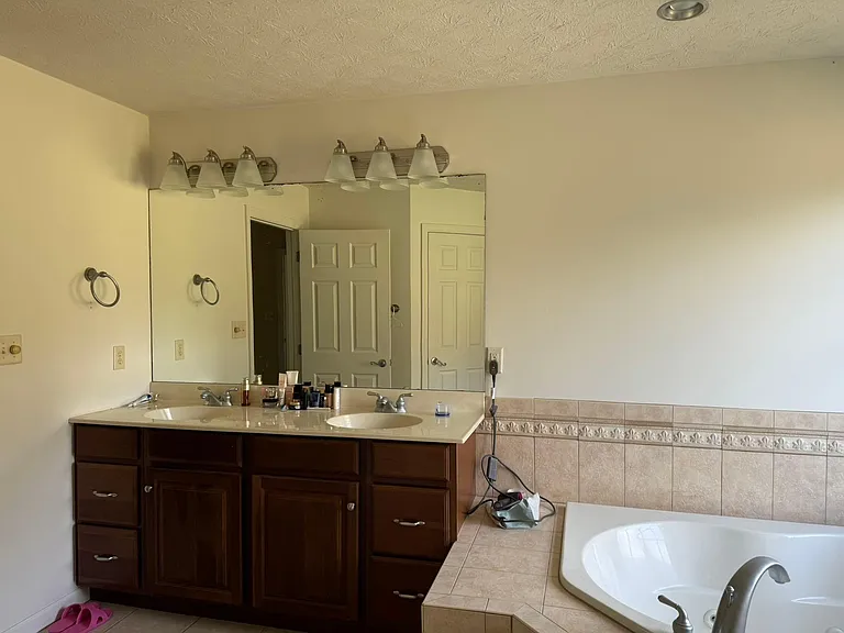 2551 Forest Brook Dr — Photo 24