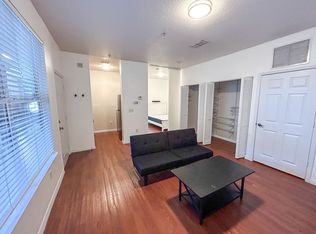 621 SW 10th St APT 105, Gainesville, FL 32601