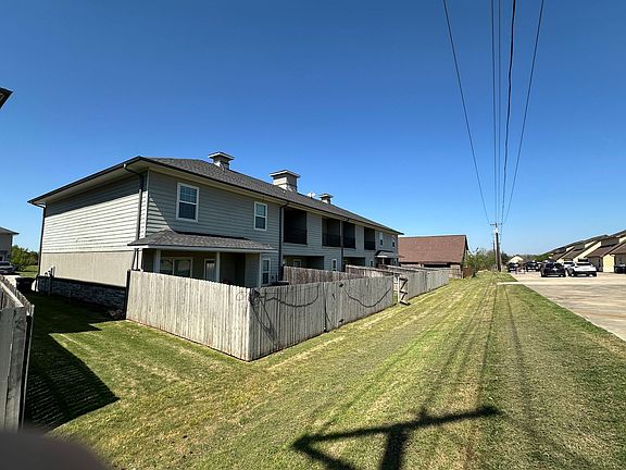 5th image of 311 Sageway Ct