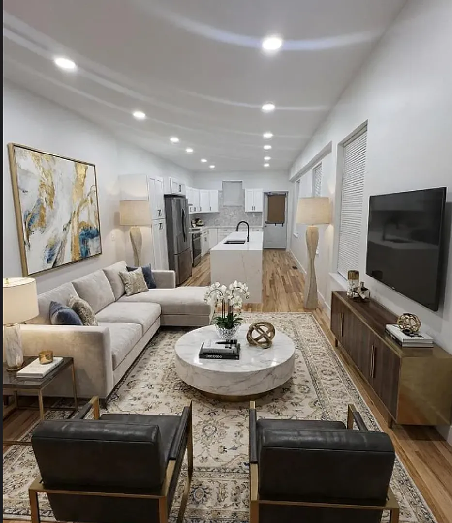 Newly Renovated Home in Brewerytown — Photo 1