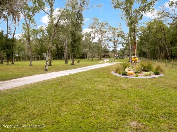 25438 Ash St, Brooksville, FL 34601
