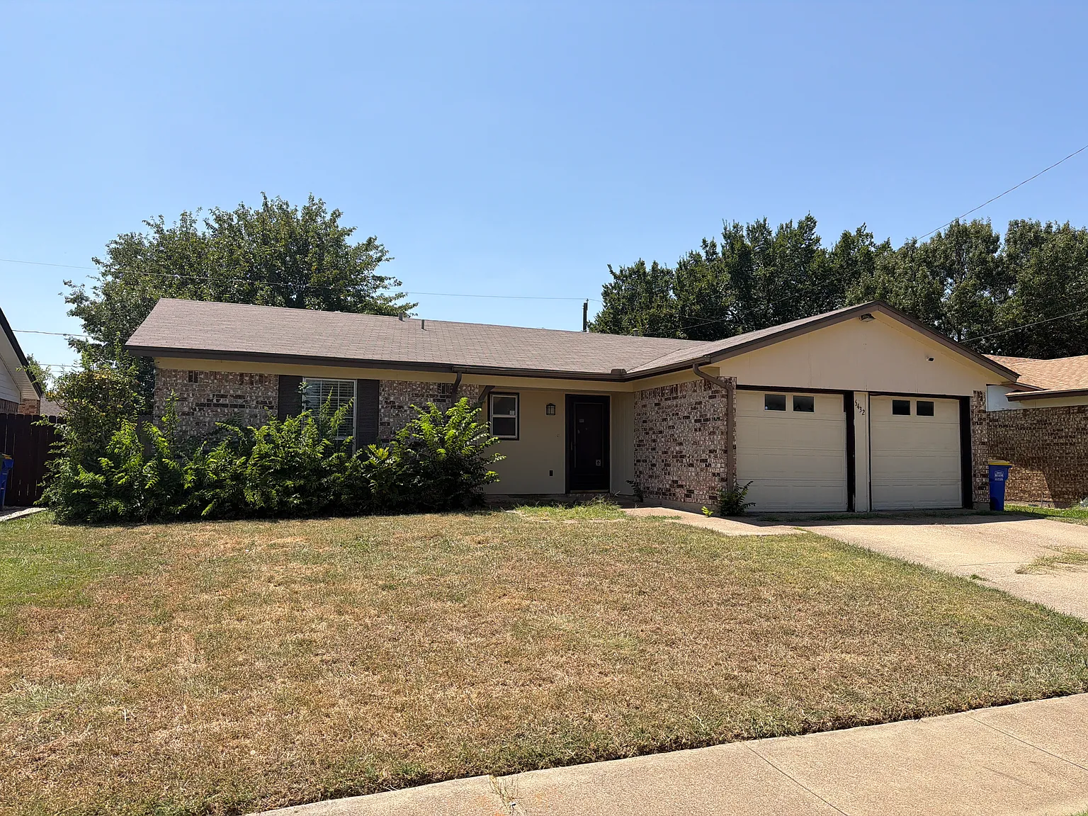3 bed, 1250 sqft, $1,950 — Photo 2