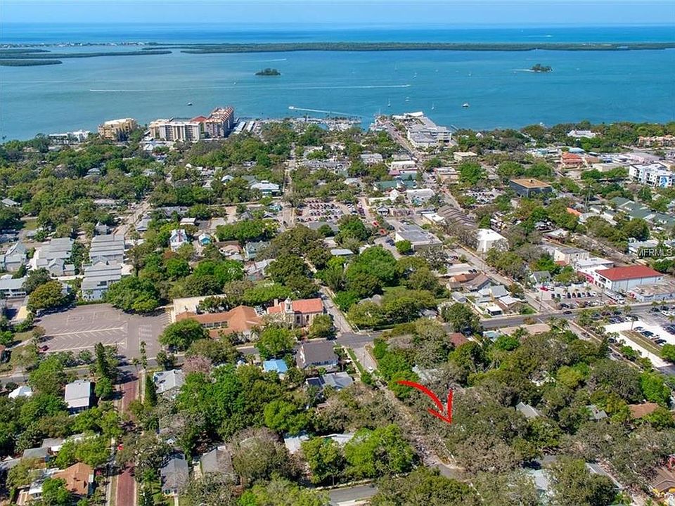 527 Scotland St, Dunedin, FL 34698 Zillow