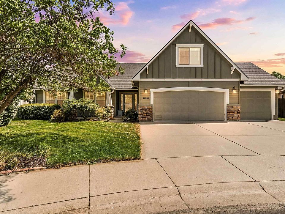 1st image of 11847 W Darkwood Dr
