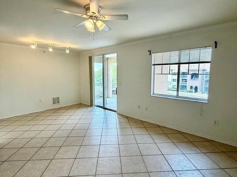 6529 Emerald Dunes Dr #302 — Photo 5