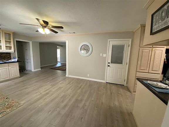 4th image of 304 Brookwood Dr