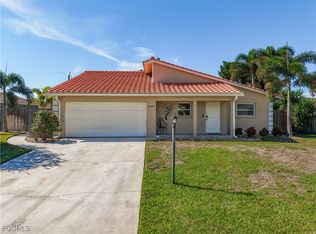 27391 Pelican Ridge Cir, Bonita Springs, FL 34135