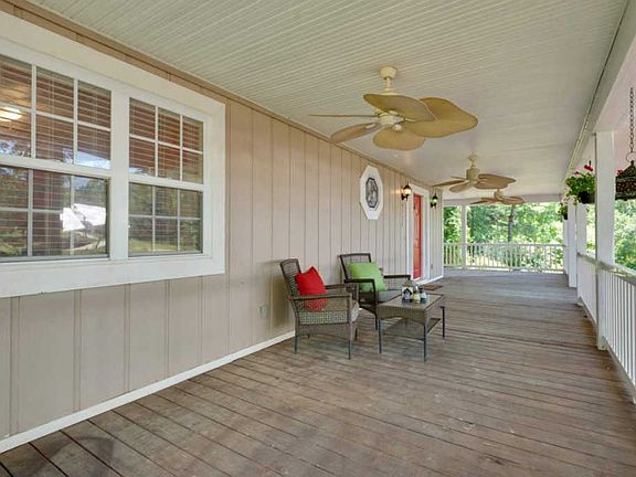 5th image of 9374 Settler Ave