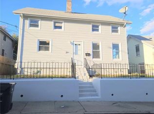 8 Harvey St, Pawtucket, RI 02860