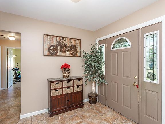 5th image of 6594 Treehaven Dr