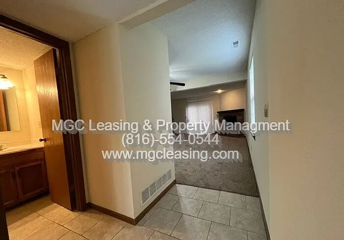 3557 NE Independence Cir — Photo 14