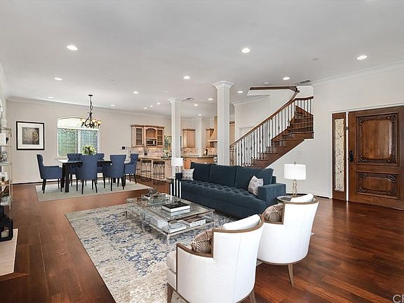 2nd image of 2307 Belmont Ln #B