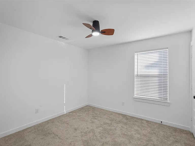 2217 Sayle St #B — Photo 8