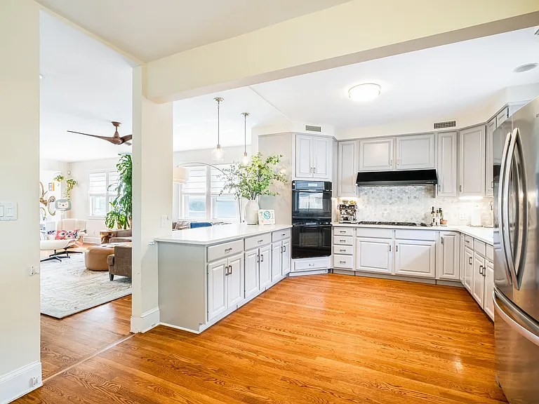 57 Circuit Ave — Photo 11