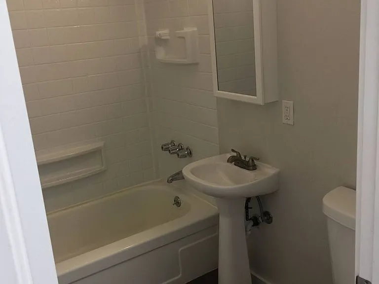 565 N Rosa Parks Way — Photo 12