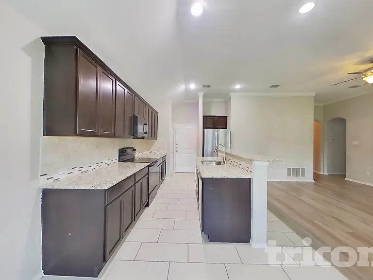 529 Cheyenne Dr — Photo 5