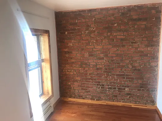 Rented by Rapid Realty Sunset Park Inc | media 9