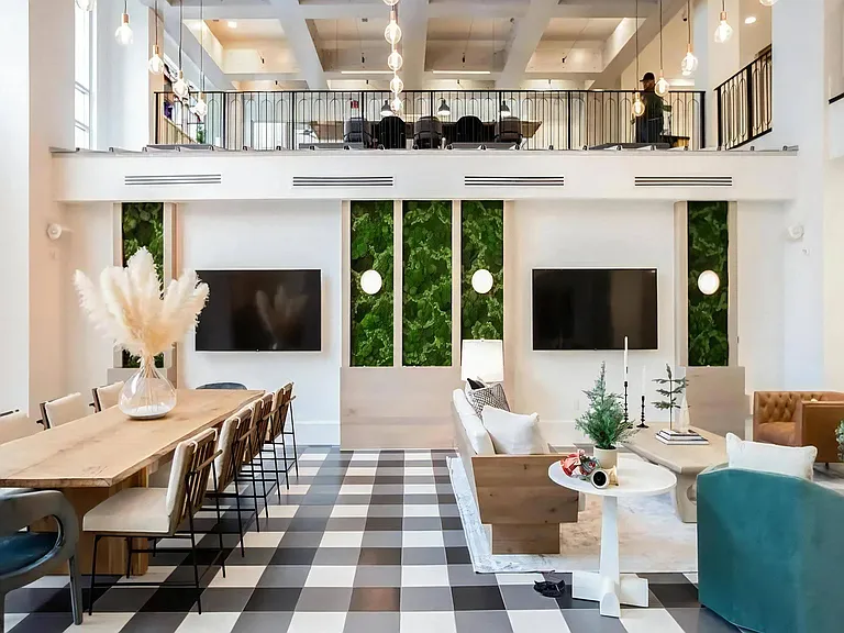 Large Clubhouse with Flat Screen TVs