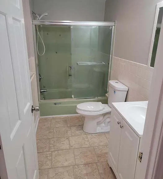 536 Main St #4 — Photo 5