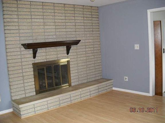 4th image of 38700 Shoreline Dr