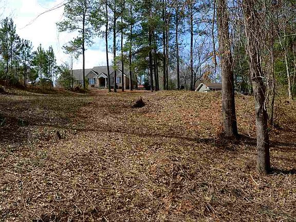 3rd image of 206 Lake Oliver Dr