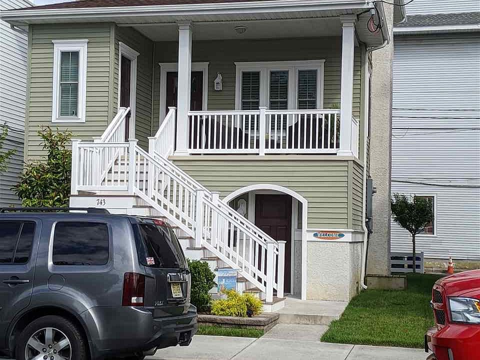 1st image of 743 Moore Ave